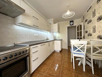 квартира по адресу Леся Курбаса просп., 1-Б