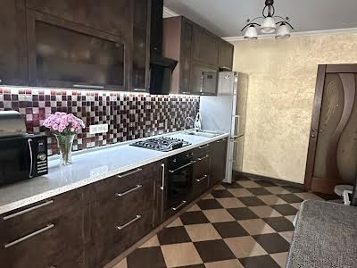квартира за адресою Миру вул., 46