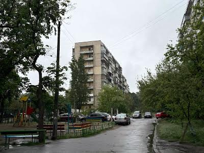 квартира за адресою Мілютенка вул., 44-Б