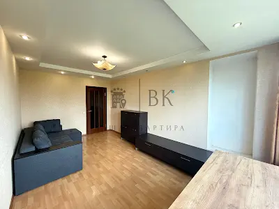 квартира за адресою Романа Ратушного вул. (Волгоградська), 17