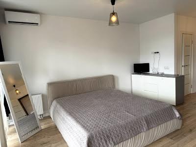 квартира за адресою Метрологічна вул., 21