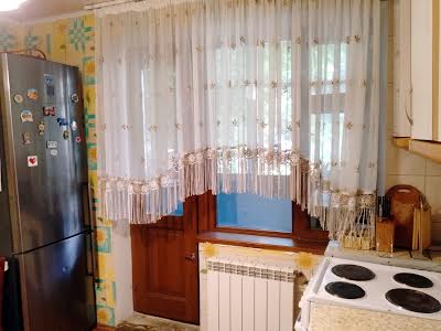 квартира по адресу Гонгадзе Георгия просп. (Советской Украины), 32-Е