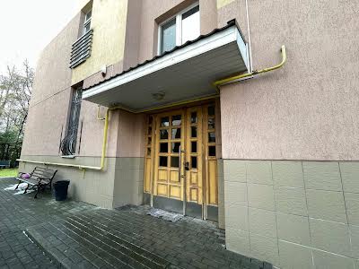 квартира за адресою Івана Карпинця вул. (), 8