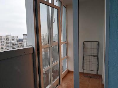 квартира за адресою Патріарха Мстислава Скрипника вул., 48-А