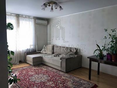 квартира за адресою Братиславська вул., 7