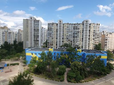 квартира за адресою Лариси Руденко вул., 3-Б