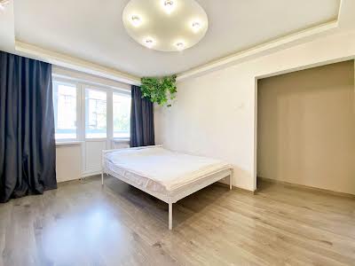 квартира за адресою Петра Калнишевського просп. (Косіора), 34
