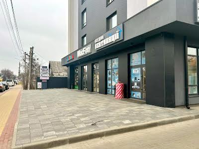 комерційна за адресою Соборна вул., 68