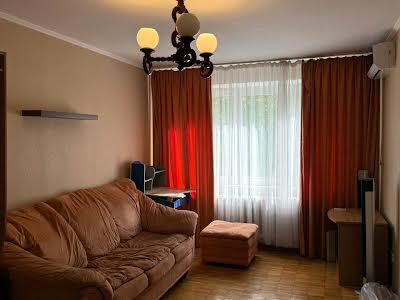 квартира за адресою Митрополита Василя Липківського вул. (Урицького), 32