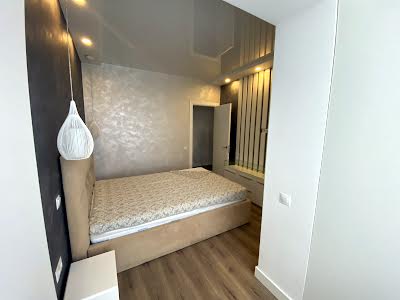 квартира по адресу Жулянська ул., 1г