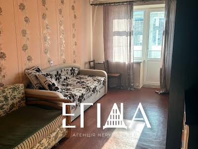 квартира по адресу Генерала Жадова ул., 19