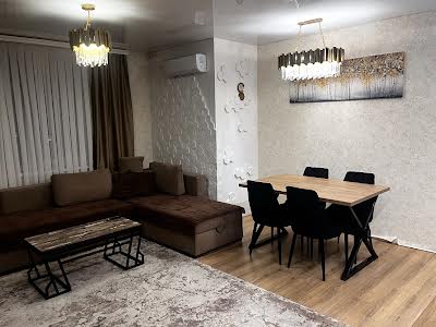 квартира за адресою Святослава Ріхтера вул. (Щорса), 14