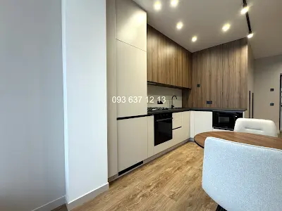 квартира за адресою Молодіжна вул., 10