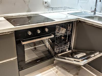 квартира за адресою Дніпровська набережна вул., 16-Г