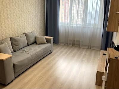 квартира за адресою Сім'ї Кульженків вул. (Петра Дегтяренка), 33