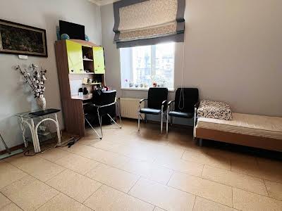 квартира за адресою Будівельників вул., 30