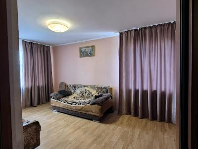 квартира за адресою Наукова вул., 24