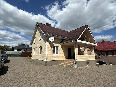 будинок за адресою с. Липини, Борохівська вул., 1