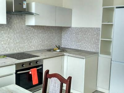 квартира за адресою Перлинна вул., 7