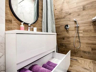 квартира за адресою Авраама Лінкольна вул., 6б