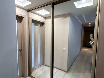 квартира за адресою Незалежності вул. (Титова), 20