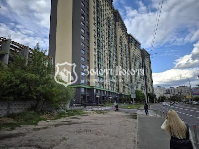квартира за адресою Михайла Максимовича вул. (Онуфрія Трутенка), 32а