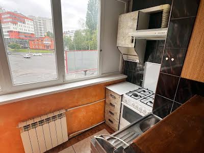 квартира по адресу Свободи ул., 13а
