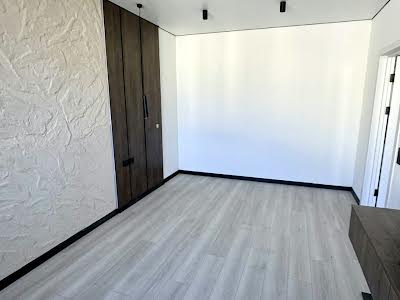 квартира за адресою Незалежності, 148а