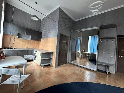 квартира за адресою Івана Франка вул., 25