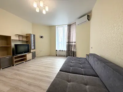 квартира за адресою Миру, 3