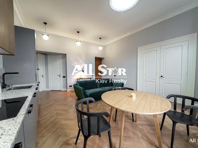 квартира за адресою Костельна вул., 5