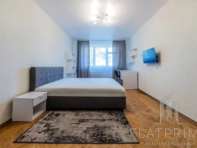 квартира за адресою Академіка Корольова вул., 10-А