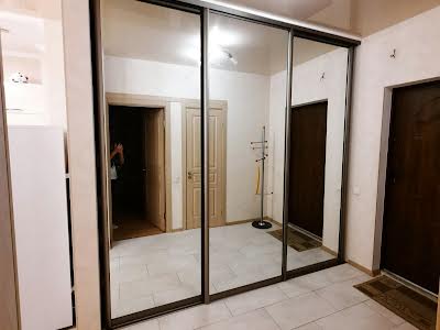 квартира за адресою Феодосійська вул., 1