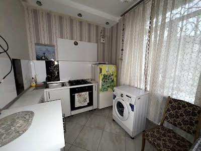квартира по адресу Добролюбова ул., 5