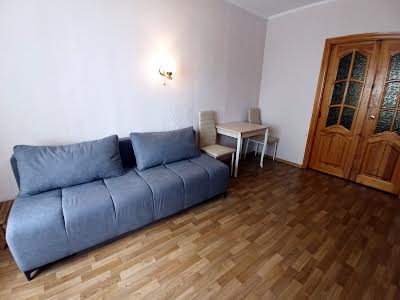квартира за адресою Олександра Мишуги вул., 7