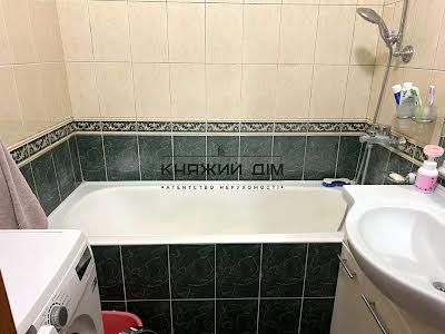 квартира за адресою Драгоманова вул., 14А