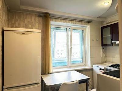 квартира за адресою Дніпровська набережна вул., 7-А