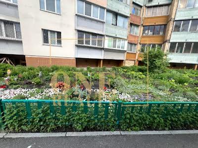 квартира за адресою Наталії Ужвій вул., 5