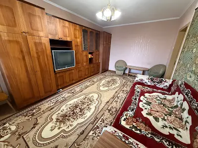 квартира по адресу Червоной Калины просп. (Владимира Маяковского), 42/13