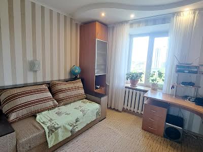 квартира за адресою Янтарна вул., 40