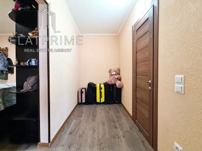 квартира за адресою Ревуцького вул., 54