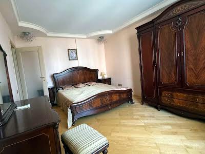 квартира по адресу Драгоманова ул., 6-А