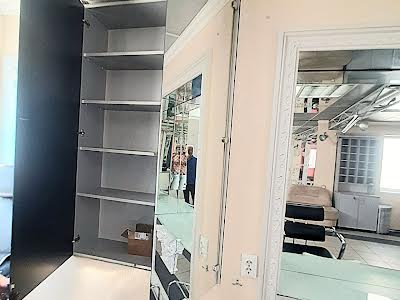 коммерческая по адресу Грушевського ул., 57