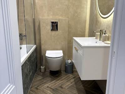 квартира за адресою Степана Бандери вул., 30-А