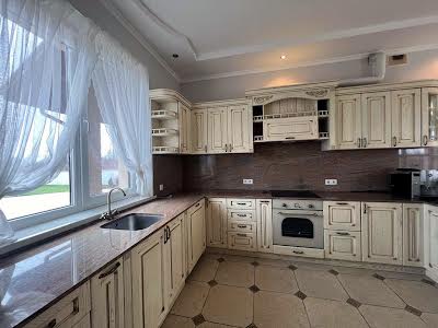 будинок за адресою Юності вул., 120