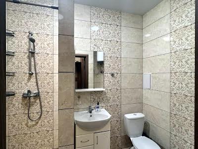 квартира за адресою Михайлівська вул., 8