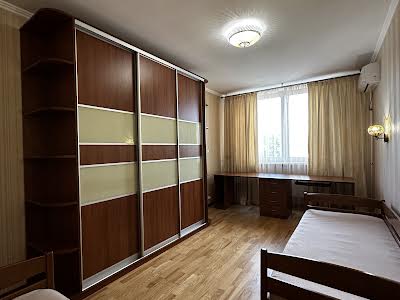 квартира по адресу Авиаконструктора Игоря Сикорского ул. (Танковая), 1