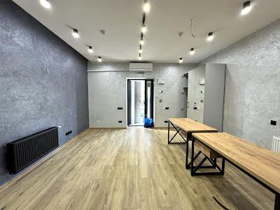 коммерческая по адресу Зализничная ул., 7Т