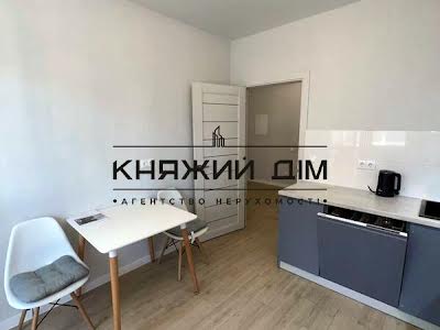 квартира по адресу Ревуцкого ул., 40-Б