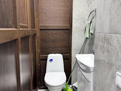 коммерческая по адресу Подільська ул., 58